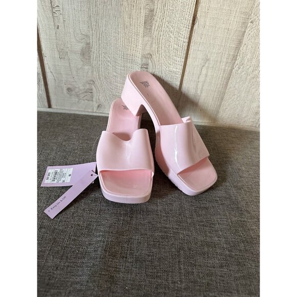 wild fable Shoes - Women's Wild Fable Pink Macy Slip On Block Heeled Sandals Size 10